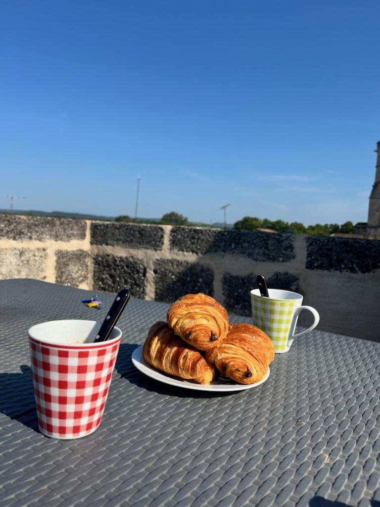 Insolite Studio -La Tour Des Templiers- Montfrin Ngoại thất bức ảnh